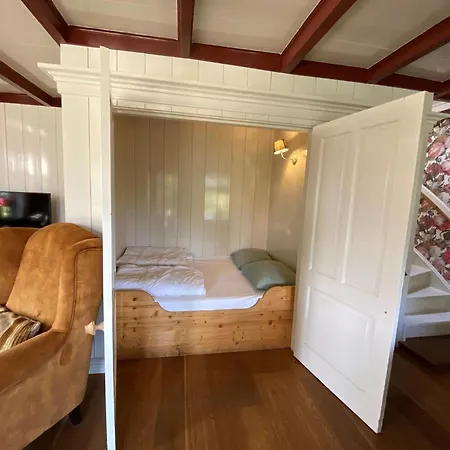 Comfortable Coastal Getaway *